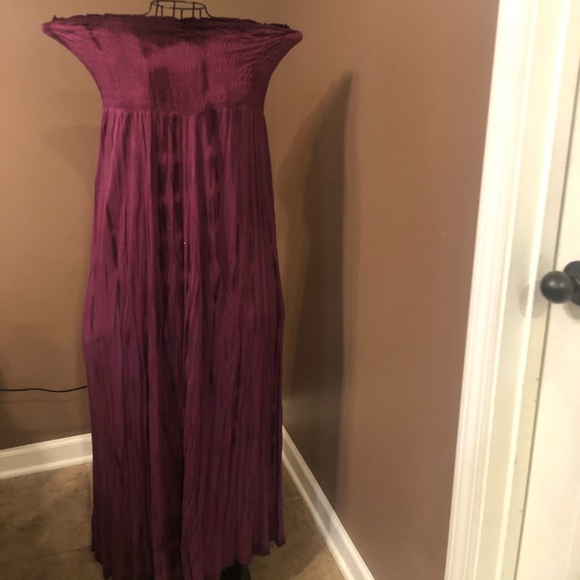 Dress - Picture 1 of 3